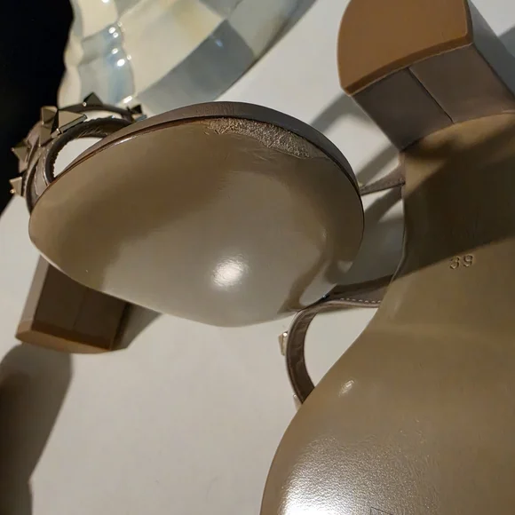 Valentino Garavani Rockstud - Picture 6 of 6